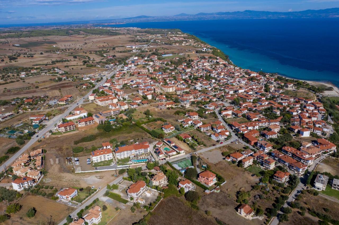 Lagaria Apartments Афитос Екстериор снимка