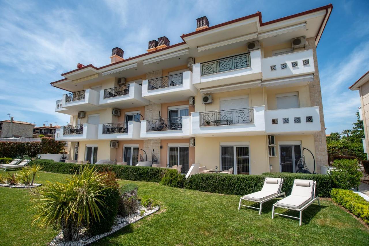 Lagaria Apartments Афитос Екстериор снимка