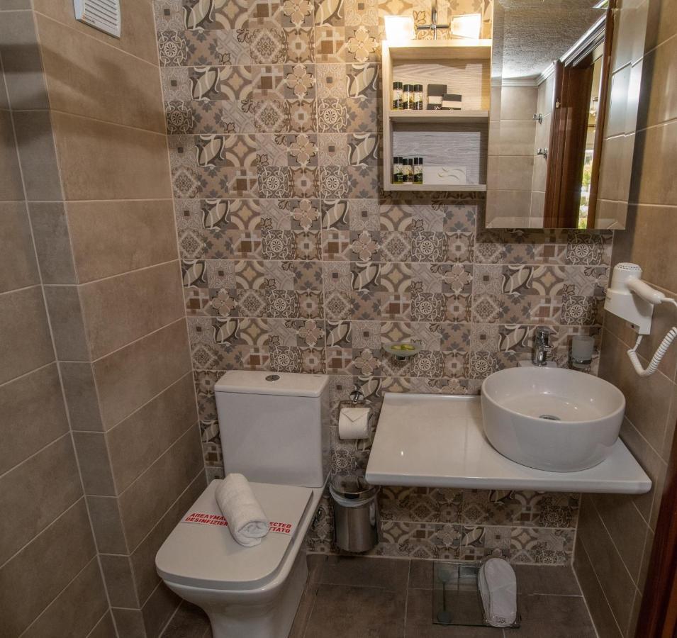 Lagaria Apartments Афитос Екстериор снимка